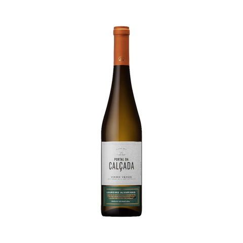 A bottle of Portal de Calçada Vinho Verde Loureiro Alvarinho