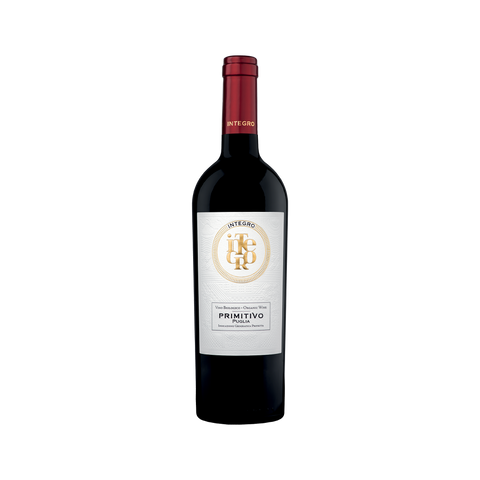 A bottle of Integro Primitivo Puglia Organic wine